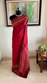 CHARUVI — POCHAMPALLY SILK IN WARM RUST AND IKAT DETAIL