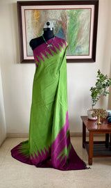 SIARA – GREEN ARNI SILK WITH MAGENTA TEMPLE BORDER AANCHAL