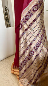 MRINALIKA – MAROON KHANDUA SAREE WITH PEACHISH-BEIGE BANDHA AANCHAL