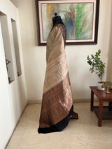 NEYARA – TUSSAR BANARASI WITH ANTIQUE GOLD BORDER AND AANCHAL