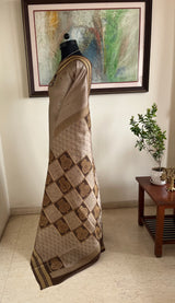 KAVIRA – GREYISH MAUVE BOMKAI SILK WITH RUDRAKSHA BORDER