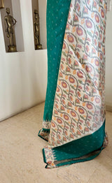 IHITA — VIBRANT TEAL POCHAMPALLY WITH A CRISP WHITE CONTRAST