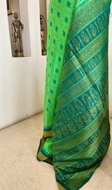 YUKTASHREE – GREEN DOUBLE AANCHAL BOMKAI WITH TEAL WEAVES