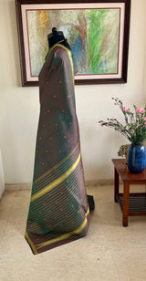 MADHINI - LIGHTWEIGHT SHOT GREEN KANJIVARAM SILK