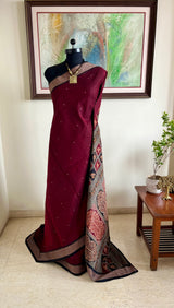 NIRBHIKA – HANDLOOM BOMKAI COTTON WITH PARROTS AND FLORAL AANCHAL