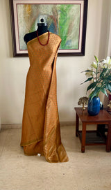 LAIBA – PEACH BROWN TANCHOI WITH PAISLEY MOTIFS