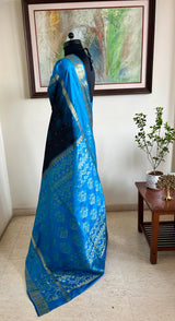 MEHIKA- NAVY BLUE KANJIVARAM WITH LIGHT BORDER AND ZARI DETAILS