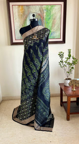 MEHULIKA- BLACK ODISHA HANDLOOM WITH DUAL BORDERS AND BANDHA ANCHAL