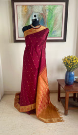 SRUDHA – MAROON AND MUSTARD KANJIVARAM WITH PAISLEY GRIDS