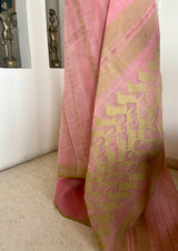 BIDULA – LIGHT PINK COTTON JAMDANI SAREE WITH GREEN FLORALS