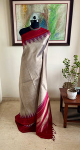 AVYUKTA – CLASSIC KATTAM WEAVE WITH RED THAZHAMPU AANCHAL