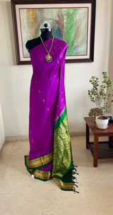AVYANA – A CLASSIC KANJIVARAM IN MAGENTA AND GREEN