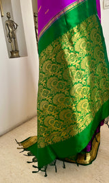 AVYANA – A CLASSIC KANJIVARAM IN MAGENTA AND GREEN