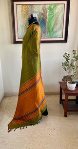 OORMIKA – KANJIVARAM SILK IN RICH GREEN AND ORANGE