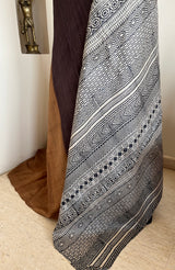 NAYRA – TWO-TONED TUSSAR SILK WITH A STRIKING GEOMETRIC AANCHAL