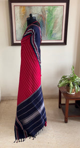 ROHINA – A STRIKING KANJIVARAM SILK IN RED AND NAVY BLUE