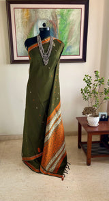 UJJAINI – BOTTLE GREEN KANJIVARAM WITH PEACOCK MOTIFS