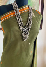 UJJAINI – BOTTLE GREEN KANJIVARAM WITH PEACOCK MOTIFS