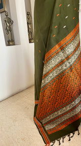 UJJAINI – BOTTLE GREEN KANJIVARAM WITH PEACOCK MOTIFS