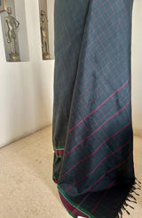 MUNISHA – BLACK KANJIVARAM FOR CONTEMPORARY STYLING