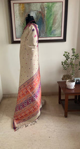 AMAHIRA – OFF-WHITE KANJIVARAM SILK WITH STORYTELLING AANCHAL