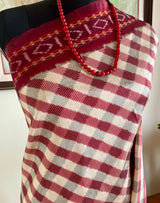 DEVISHA – DIAGONAL CHECKERED POCHAMPALLY WITH MAROON AANCHAL