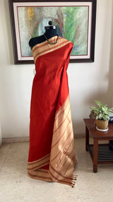 SINDURA — RUST KORVAI KANJIVARAM WITH A STRIKING BEIGE-GOLD CONTRAST