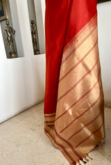 SINDURA — RUST KORVAI KANJIVARAM WITH A STRIKING BEIGE-GOLD CONTRAST