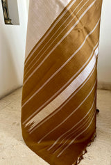 ARYAVATI – BEIGE KANJIVARAM WITH EARTHY TEMPLES AND THAZHAMPU