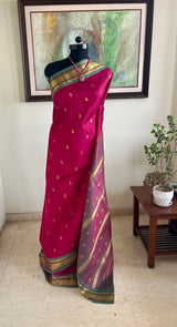 MEDHASVI – MAGENTA KANJIVARAM WITH TEAL ACCENTS AND ZARI DETAILING