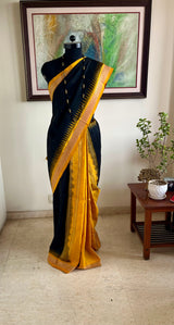 SUMEDHIKA – BLACK PATLI BOMKAI WITH AN INTRICATE FLORAL AANCHAL