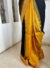 SUMEDHIKA – BLACK PATLI BOMKAI WITH AN INTRICATE FLORAL AANCHAL