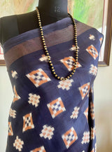 TIYANSHI – BLACK DOUBLE IKKAT POCHAMPALLY WITH ANTIQUE ZARI