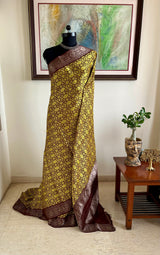 ANANDITA- GREEN BROWN GADWAL COTTON WITH ZARI AANCHAL
