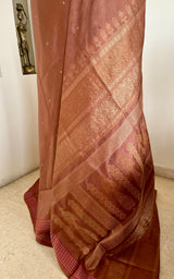 MADHUMITA- PEACHISH BROWN BOMKAI SILK SAREE WITH ZARI AANCHAL