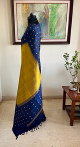 SURAANGI – MUSTARD GOLD KANJIVARAM WITH NAVY BOOTI BORDER