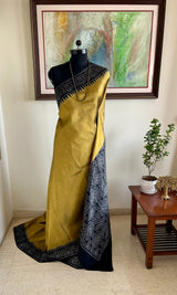 SEVITHA- POCHAMPALLY SILK IN BEIGISH GREEN WITH BOLD BLACK AANCHAL