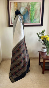 AARSHIYA - WHITE BLACK KHANDUA WITH BANDHA FLORAL AANCHAL
