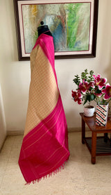 PRITHILA – LIGHT BEIGE KATTAM KANJIVARAM SAREE WITH PINK CHECKS