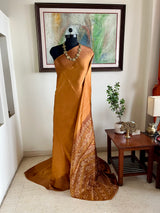UMANGI – BROWN SATIN SILK BANDHANI WITH MOTIF AANCHAL