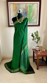 HANSIKA – GREEN PATOLA SAREE WITH DIAMOND AND ZARI MOTIFS