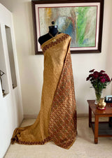 REYONA- ELEGANT BEIGE SILK SAREE WITH UNIQUE MOTIFS