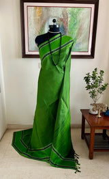 ANANTHI – A GREEN KANJIVARAM WITH ELEPHANTS AND ZARI CHECKS