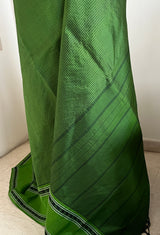 ANANTHI – A GREEN KANJIVARAM WITH ELEPHANTS AND ZARI CHECKS