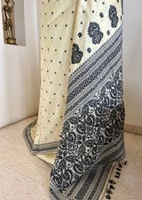 AIMEE – LIGHT CREAM ASSAM SILK WITH FLORALS AND PEACOCK AANCHAL