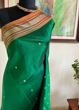 CHARUTA – GREEN PAITHANI WITH NARALI BORDER AND MOR KUNDA AANCHAL