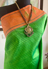 GAURIMA - TEXTURED GREEN KANJIVARAM SILK SAREE WITH MAUVE AANCHAL