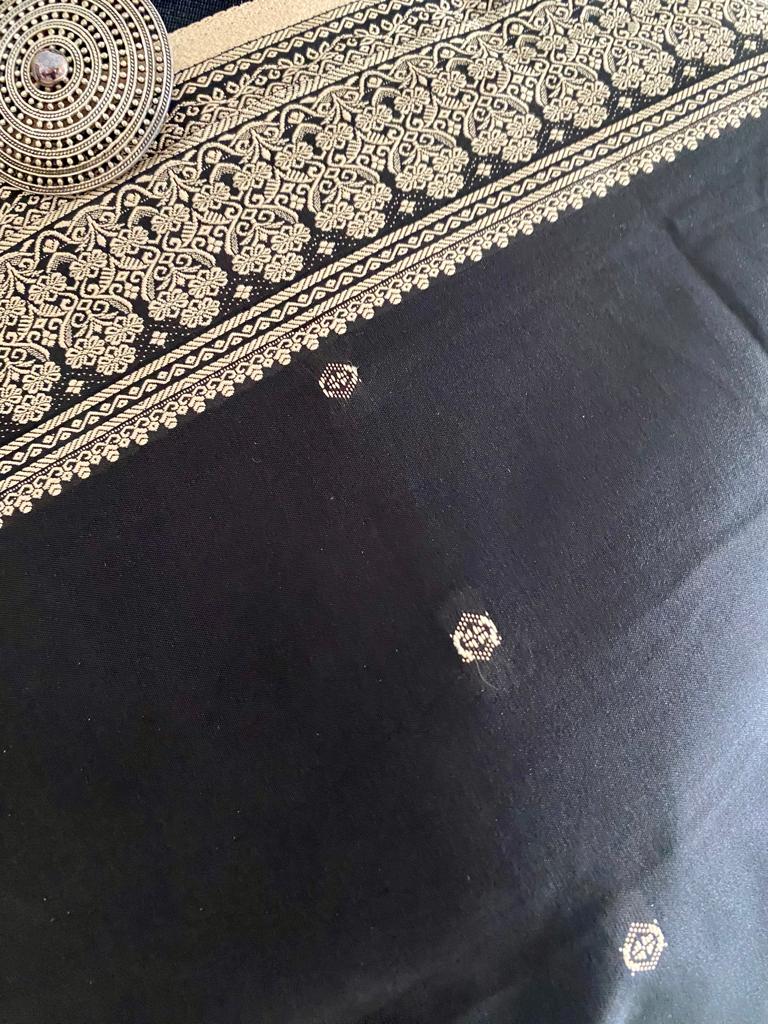 ADVIKA- TIMELESS SOPHISTICATION, BLACK SEMI- SILK SAREE  WITH CONTEMPORARY ELEGANCE