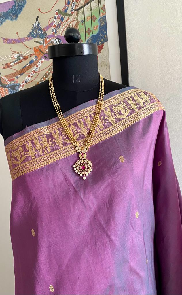 BHOOMIJA- EPIC NARRATIVES, MAUVE BALUCHARI SAREE WITH RAMAYANA STORIES WOVEN IN BEIGE BORDER AND AANCHAL