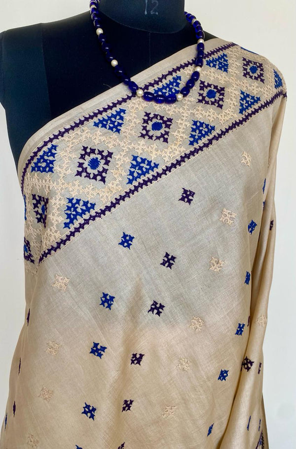 IDITRI- RADIANT BEIGE TUSSAR, SINDHI EMBROIDERY IN WHITE AND BLUE